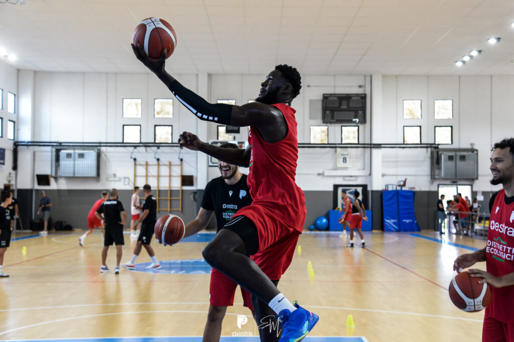 derek ogbeide primo allenamento