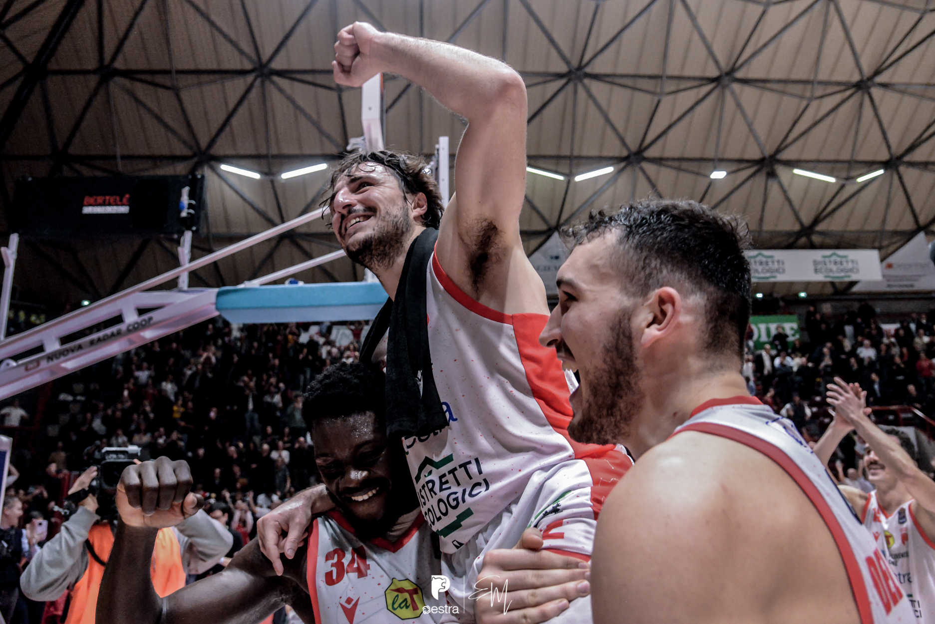 Estra Pistoia Basket – Gevi Napoli Basket  81-76