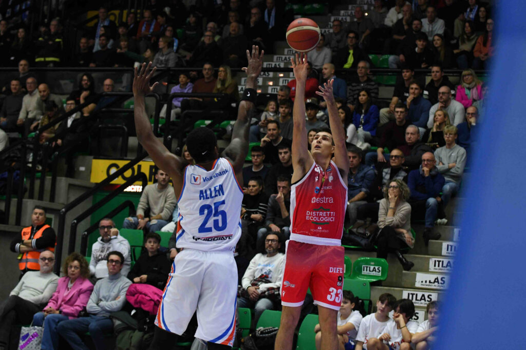 ryan hawkins treviso pistoia
