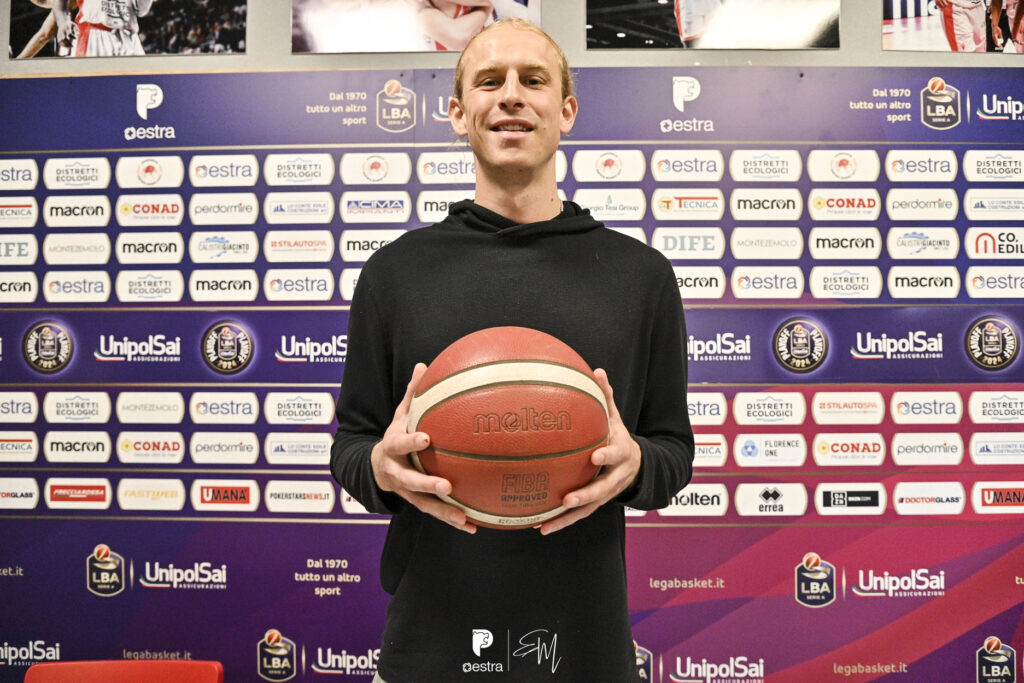 maverick rowan presentazione