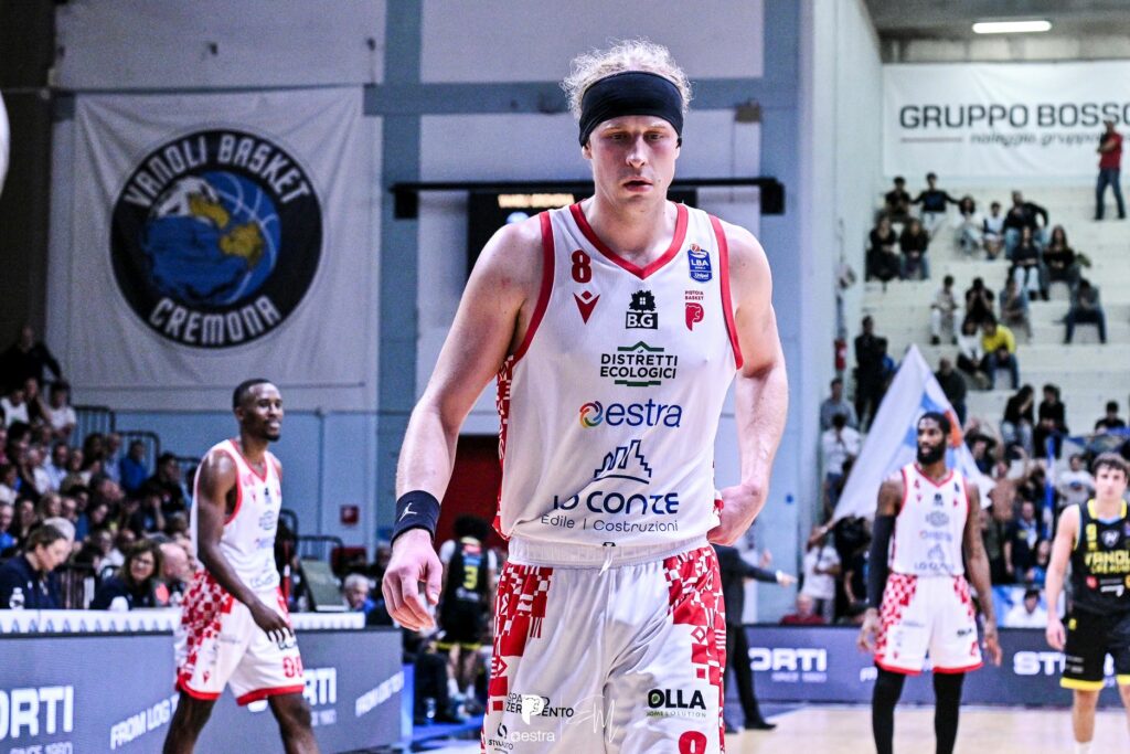 maverick rowan estra pistoia vanoli cremona